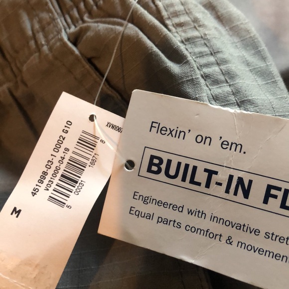 ✨LAST CHANCE FINAL SALE!!✨NWT Built-in-Flex Gray cargo pants by Old Navy - Picture 8 of 8